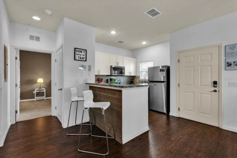 Adosado en venta en Kissimmee, Florida, 4 dormitorios, 157.38 m2 № 2234537 - foto 6