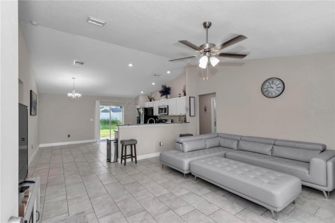 Casa en venta en Ocala, Florida, 3 dormitorios, 122.26 m2 № 2385932 - foto 9