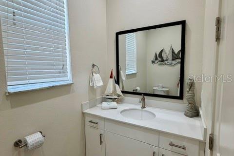 House in Kissimmee, Florida 3 bedrooms, 136.94 sq.m. № 2211104 - photo 20