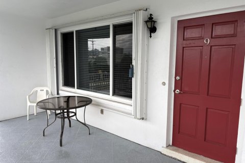 Copropriété à vendre à Pompano Beach, Floride: 2 chambres, 77.85 m2 № 2397964 - photo 5