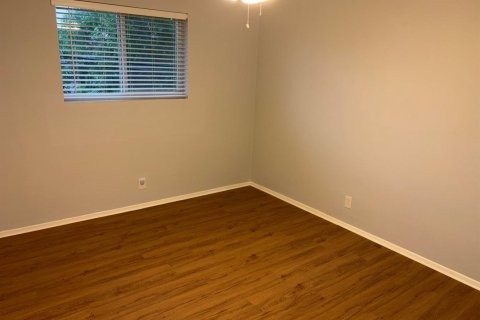 Copropriété à vendre à Pompano Beach, Floride: 2 chambres, 77.85 m2 № 2397964 - photo 11