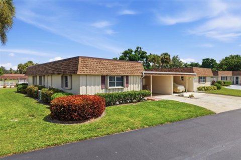 Casa en Bradenton, Florida 2 dormitorios, 139.82 m2 № 2342011