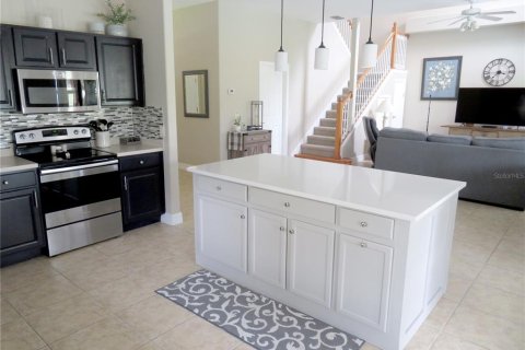 House in Davenport, Florida 4 bedrooms, 201.41 sq.m. № 1855966 - photo 16