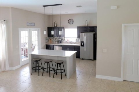 House in Davenport, Florida 4 bedrooms, 201.41 sq.m. № 1855966 - photo 10