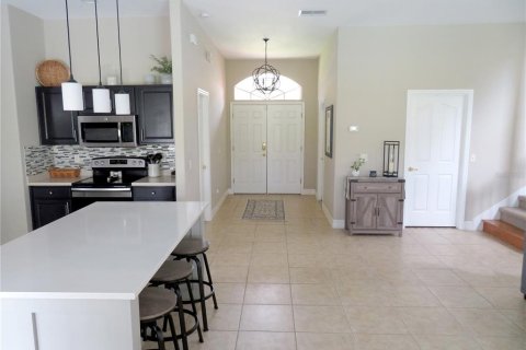 House in Davenport, Florida 4 bedrooms, 201.41 sq.m. № 1855966 - photo 17