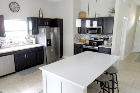 House in Davenport, Florida 4 bedrooms, 201.41 sq.m. № 1855966 - photo 13