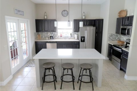 House in Davenport, Florida 4 bedrooms, 201.41 sq.m. № 1855966 - photo 11