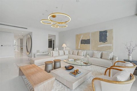 Copropriété à louer à Miami, Floride: 3 chambres, 285.95 m2 № 2145797 - photo 6