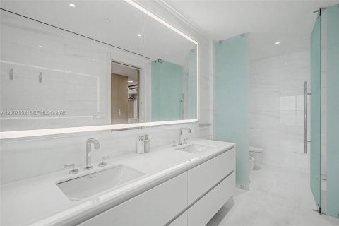 Copropriété à louer à Miami, Floride: 3 chambres, 285.95 m2 № 2145797 - photo 15