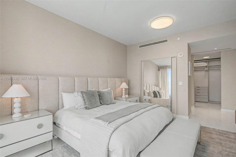 Copropriété à louer à Miami, Floride: 3 chambres, 285.95 m2 № 2145797 - photo 7
