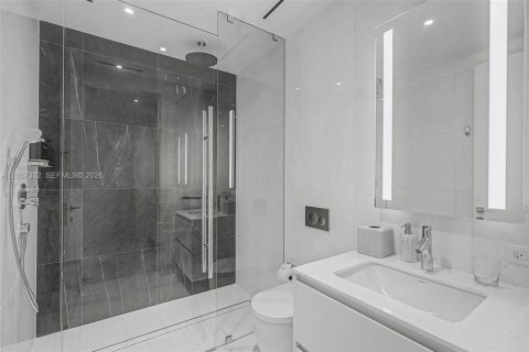 Copropriété à louer à Miami, Floride: 3 chambres, 285.95 m2 № 2145797 - photo 3