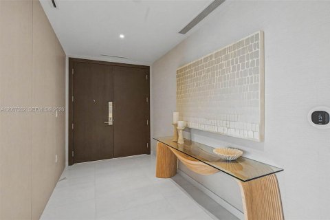 Copropriété à louer à Miami, Floride: 3 chambres, 285.95 m2 № 2145797 - photo 16