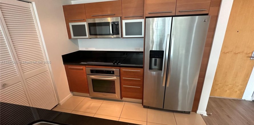 Condo à Miami, Floride, 2 chambres № 1842715