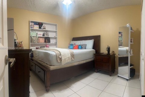 House in Homestead, Florida 3 bedrooms, 109.9 sq.m. № 1814897 - photo 9