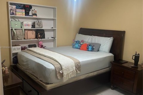 House in Homestead, Florida 3 bedrooms, 109.9 sq.m. № 1814897 - photo 20