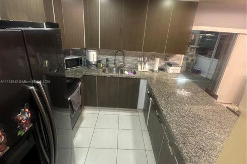 House in Homestead, Florida 3 bedrooms, 109.9 sq.m. № 1814897 - photo 8