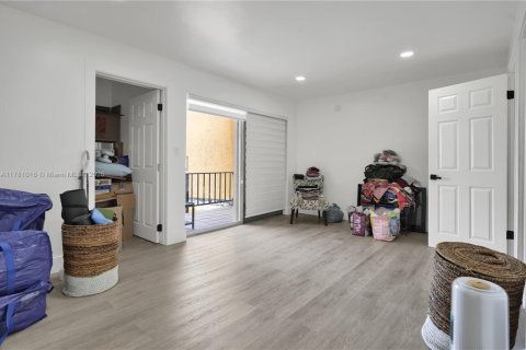 Adosado en venta en Miami, Florida, 2 dormitorios, 129.6 m2 № 1708662 - foto 17
