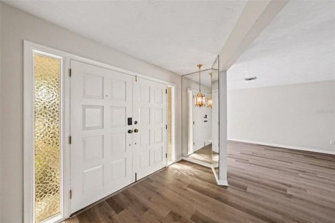 House in Palm Harbor, Florida 3 bedrooms, 223.99 sq.m. № 2237403 - photo 4