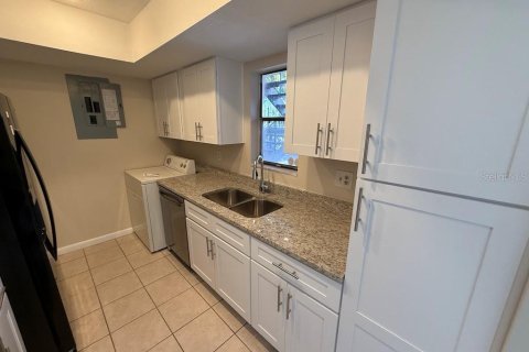 Condominio en venta en Orlando, Florida, 2 dormitorios, 90.67 m2 № 1650065 - foto 4