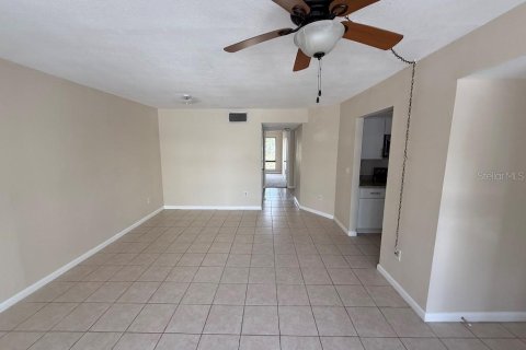 Condominio en venta en Orlando, Florida, 2 dormitorios, 90.67 m2 № 1650065 - foto 2