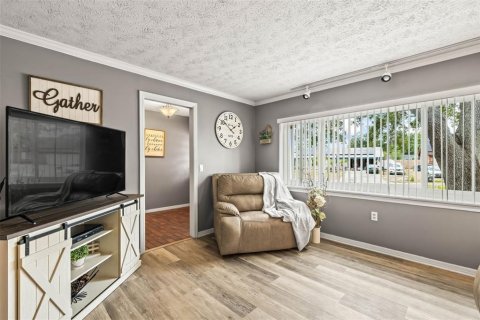 Купить виллу или дом в Брэндон, Флорида 10 комнат, 168.71м2, № 1745212 - фото 9