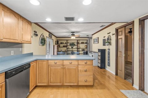 Купить виллу или дом в Брэндон, Флорида 10 комнат, 168.71м2, № 1745212 - фото 17