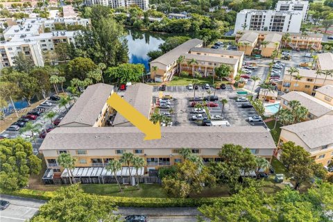 Купить кондоминиум в Майами, Флорида 3 спальни, 113.34м2, № 1987263 - фото 2