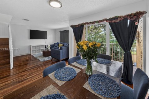 Купить кондоминиум в Майами, Флорида 3 спальни, 113.34м2, № 1987263 - фото 8