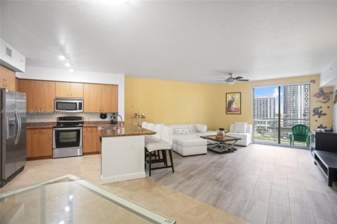Condominio en alquiler en Hollywood, Florida, 1 dormitorio, 87.24 m2 № 2033507 - foto 7