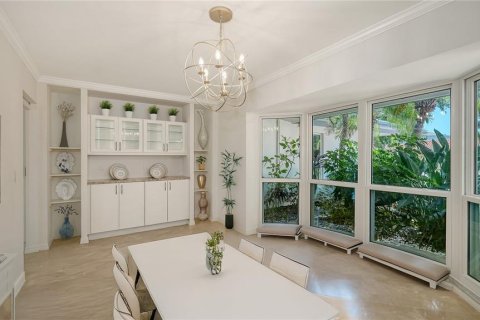 Купить виллу или дом в Сарасота, Флорида 7 комнат, 225.57м2, № 1846348 - фото 12