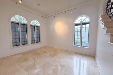 Villa ou maison à vendre à Tampa, Floride: 5 chambres, 656.45 m2 № 2277987 - photo 12