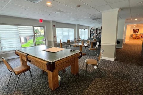 Condo in Coral Springs, Florida, 2 bedrooms № 2021714 - photo 12