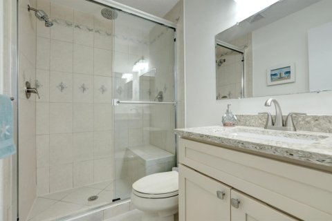 Купить кондоминиум в Себастьян, Флорида 5 комнат, 98.48м2, № 2245576 - фото 18