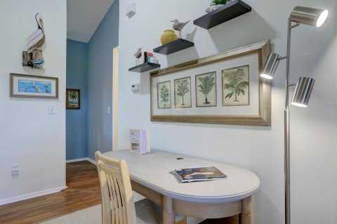 Купить кондоминиум в Себастьян, Флорида 5 комнат, 98.48м2, № 2245576 - фото 20