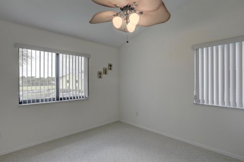 Купить кондоминиум в Себастьян, Флорида 5 комнат, 98.48м2, № 2245576 - фото 28
