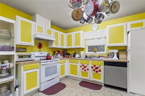 House in Inverness, Florida 3 bedrooms, 101.45 sq.m. № 1883540 - photo 7
