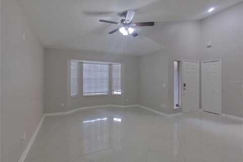 Casa en alquiler en Longwood, Florida, 3 dormitorios, 163.79 m2 № 1911549 - foto 2