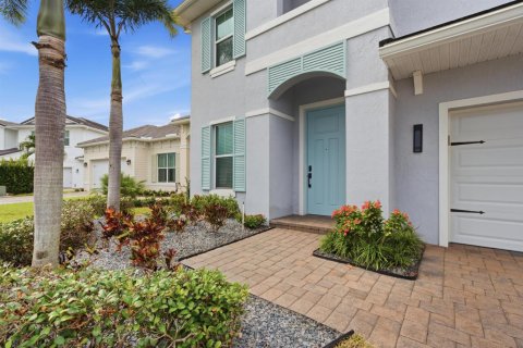 Villa ou maison à vendre à Stuart, Floride: 4 chambres, 271.09 m2 № 2406075 - photo 5