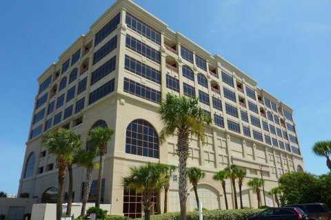 Condominio en alquiler en Jacksonville Beach, Florida, 3 dormitorios, 153.85 m2 № 880002 - foto 1