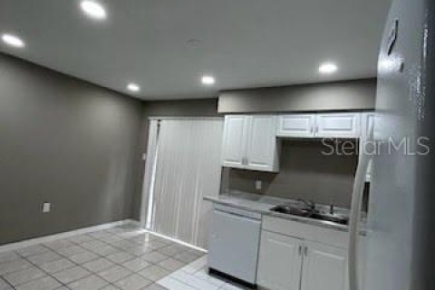 Condominio en alquiler en Orlando, Florida, 1 dormitorio, 70.79 m2 № 2101710 - foto 9