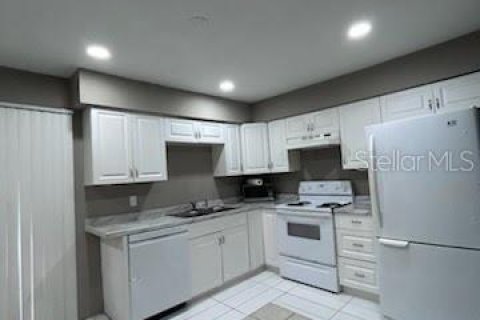 Condominio en alquiler en Orlando, Florida, 1 dormitorio, 70.79 m2 № 2101710 - foto 8