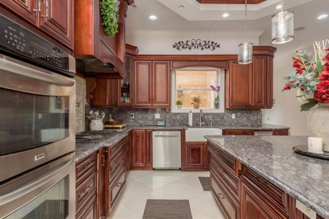 Купить виллу или дом в Одесса, Флорида 9 комнат, 778.99м2, № 1783294 - фото 10