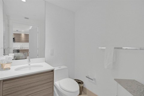 Снять в аренду кондоминиум в Майами, Флорида 1 спальня, 67.35м2, № 2170875 - фото 20