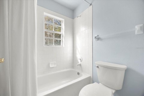 Купить виллу или дом в Лейк-Мэри, Флорида 6 комнат, 193.14м2, № 2098144 - фото 27