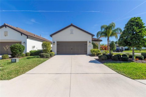 Villa ou maison à Bradenton, Floride 3 chambres, 141.95 m2 № 2098435