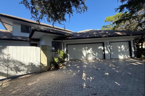 Villa ou maison à vendre à Stuart, Floride: 4 chambres, 393.53 m2 № 2424519 - photo 11