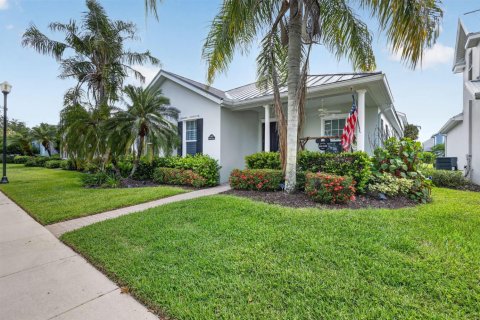 Casa en venta en Port St. Lucie, Florida, 5 dormitorios, 235.51 m2 № 2387915 - foto 2