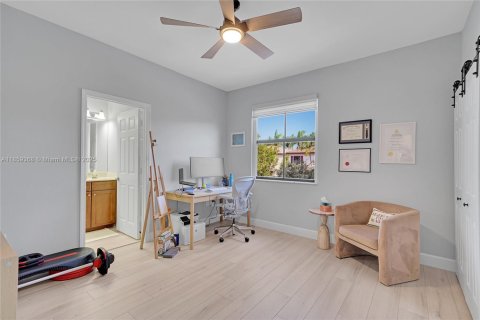 Casa en alquiler en Doral, Florida, 3 dormitorios, 228.73 m2 № 1891415 - foto 17