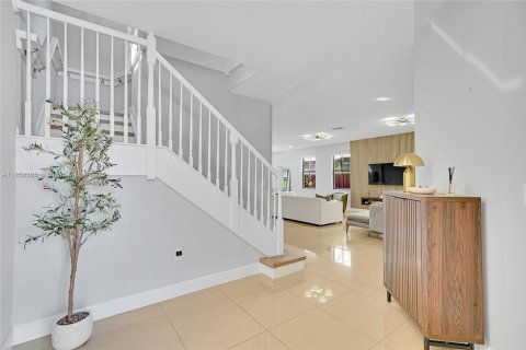 Casa en alquiler en Doral, Florida, 3 dormitorios, 228.73 m2 № 1891415 - foto 6