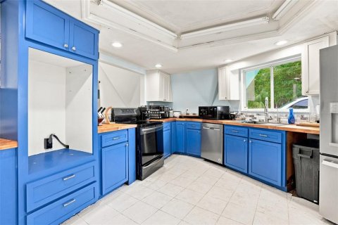 Купить виллу или дом в Леканто, Флорида 3 комнаты, 250м2, № 2267450 - фото 10